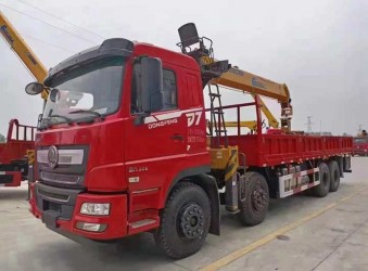 東風D7前四后八隨車吊，配石煤12，14，16噸吊機多少錢？